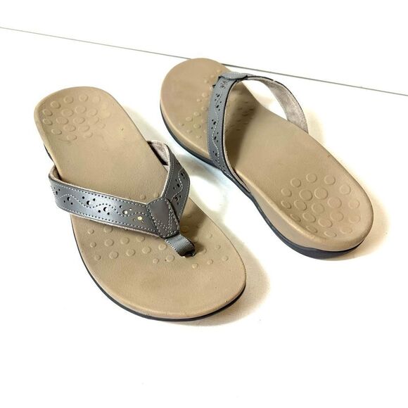 Vionic Gray Faux Leather Thong Summer Sandals Women's 11 Comfort Casual "Aliza" - Picture 3 of 9